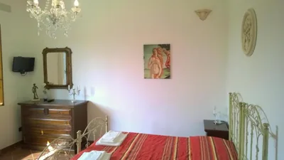 Villa In Lucca placed in a residential area, all services nearby – Photos 15